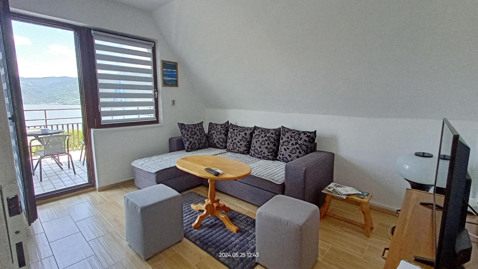 Apartman Duric Donji Milanovac Exterior photo